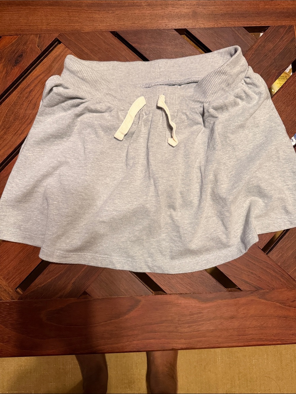 Like-New Girls Jersey Skorts in Light Gray